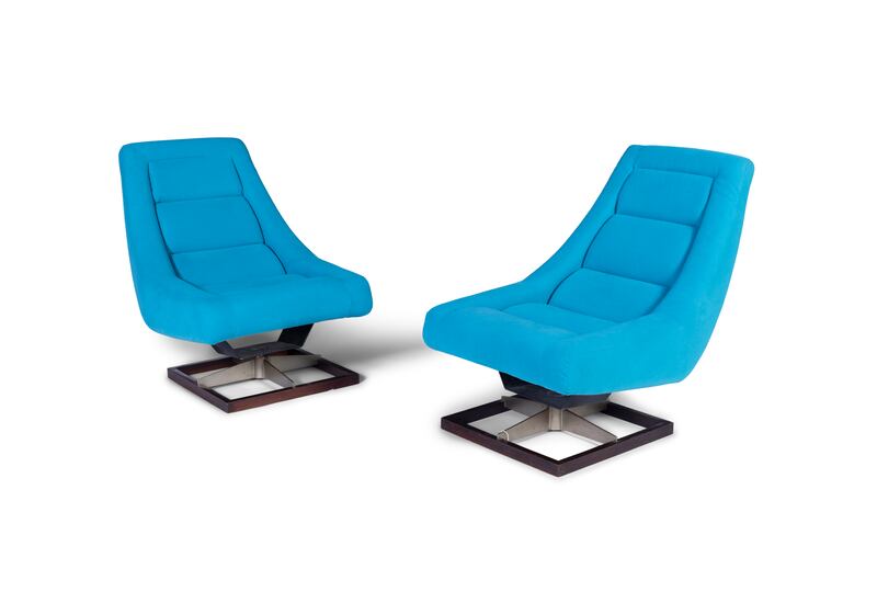 Italian lounge chairs similar to DeLorean car seats