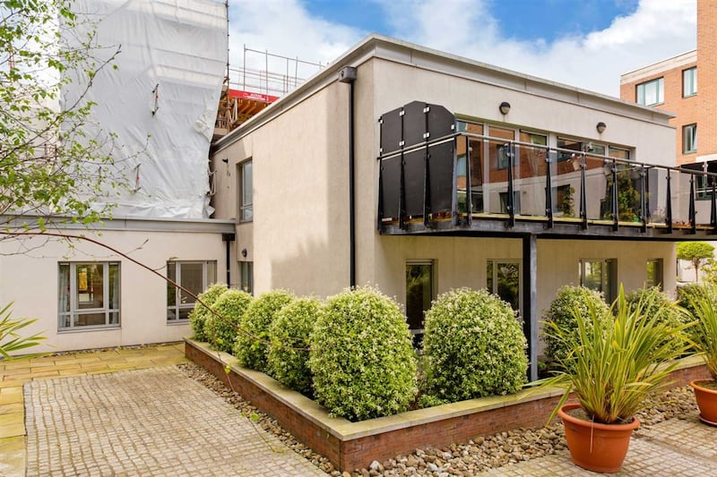 
Courtyard 1, Adelaide Square, Whitefriar Street, Dublin 8
