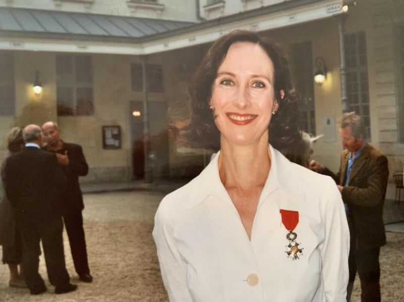 Lara Marlowe was made a Chevalier de la Légion d’honneur in 2006 for her contribution to Franco-Irish relations.