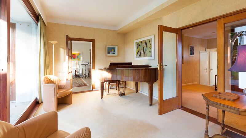 White House, Hainault Road, Foxrock, Dublin 18