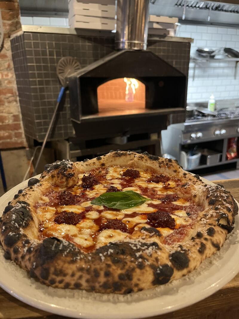 The Revolution: nice leoparding on the crust and a well-charred base.