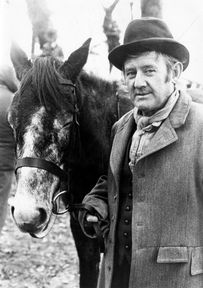 Niall Tóibín as Slipper during filming of the TV series The Irish RM.  Photograph Paddy Whelan