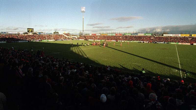 Munster took on Biarritz in the quarter-finals of the Heineken Cup in January 2001. Photograph: Billy Stickland/Inpho