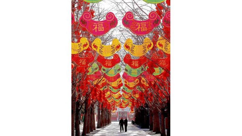 Ditan Park, Beijing, decorated for Lunar New Year