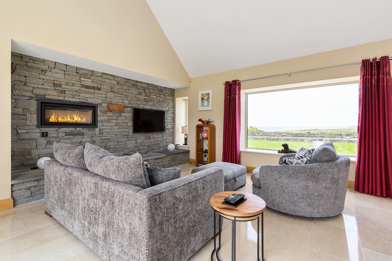 Informal living space in the a spacious A2-rated home