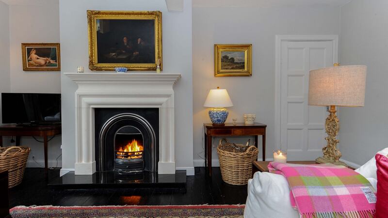 Livingroom at 5 Broomhill Park, Malone Road, Belfast