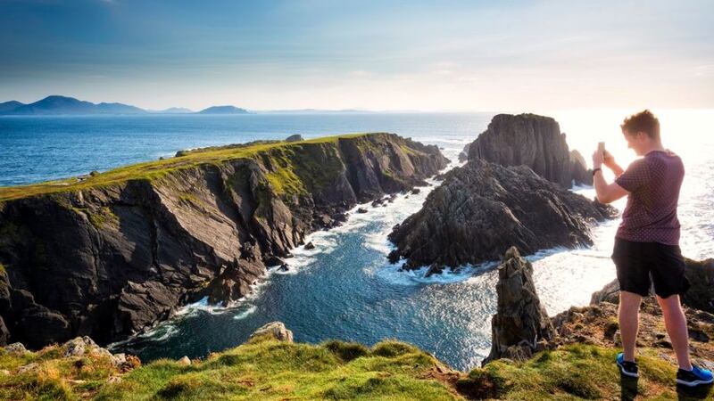 Malin Head is rugged and unspoilt. From Banba’s Crown, you will see Inishtrahull Island and its lighthouse, and further east, on a clear day, you can see the Scottish hills