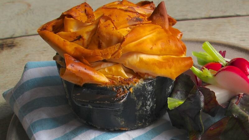 Chicken and ham filo pies