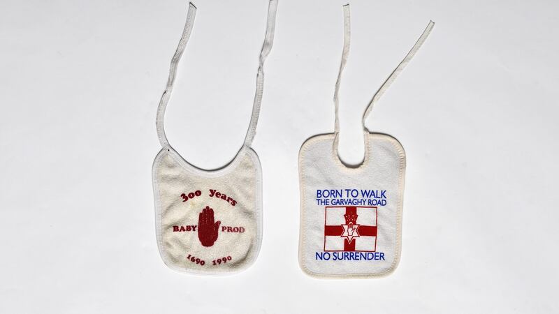 Loyalist  bibs