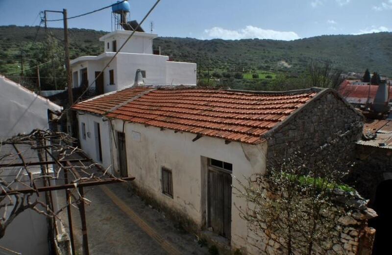 Greece: two-room house in the village of Fourni