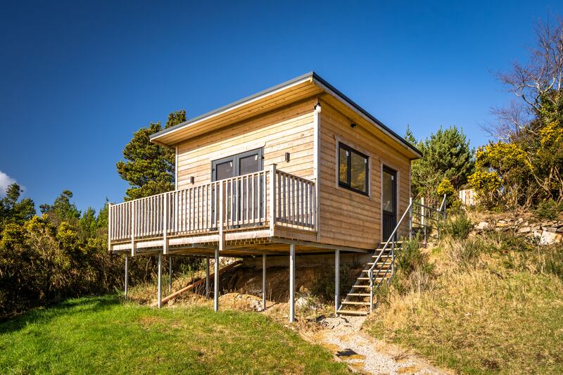Cantilevered garden room 
