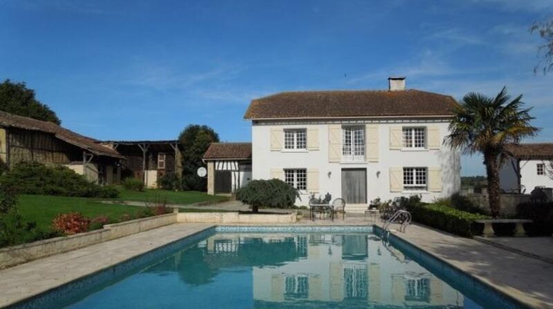 Four-bed with swimming pool in Gers, Midi Pyrenees, France