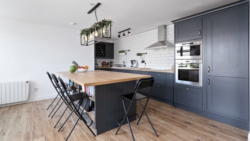 Dining area in the kitchen.