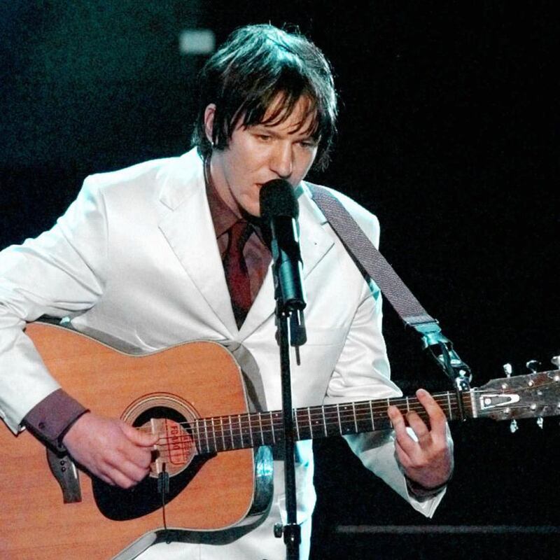 Singer-songwriter Elliott Smith performs at the 70th Academy Awards in Los Angeles on March 23rd, 1998. File photograph: AP Photo/Susan Sterner