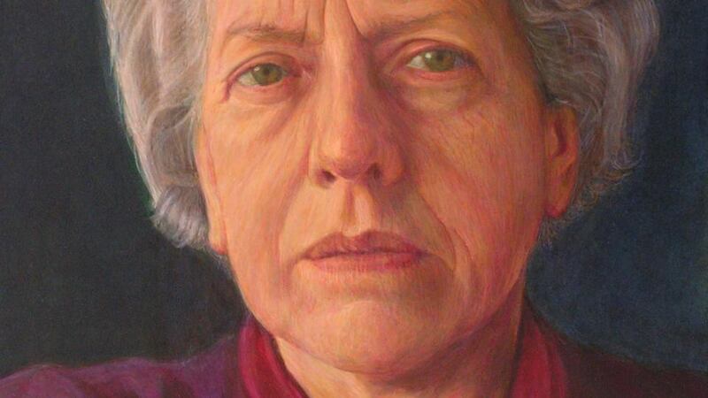 A self-portrait by Benita Stoney – the careful, meticulous precision of her close-up portraits recall the almost frightening clarity and detail of Lucian Freud
