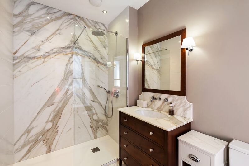 Main bedroom en suite