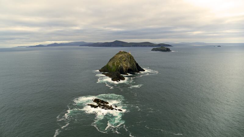 Rúin ón Spéir, a two-part aerial documentary, begins with a view from above Ireland’s ancient south and east