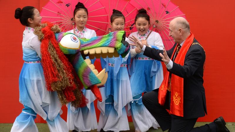Lord Mayor of Dublin Nial Ring with Lisa An (11), Amia Zheng (10), Anna Zheng (8) and Fiona Weng (9) at the announcement of the Chinese New Year Festival taking place on Hill Street on Saturday,  February 9th. Photograph: Dara Mac Donaill