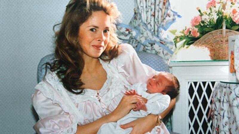 Annabel Karmel with baby  Natasha soon after her birth.