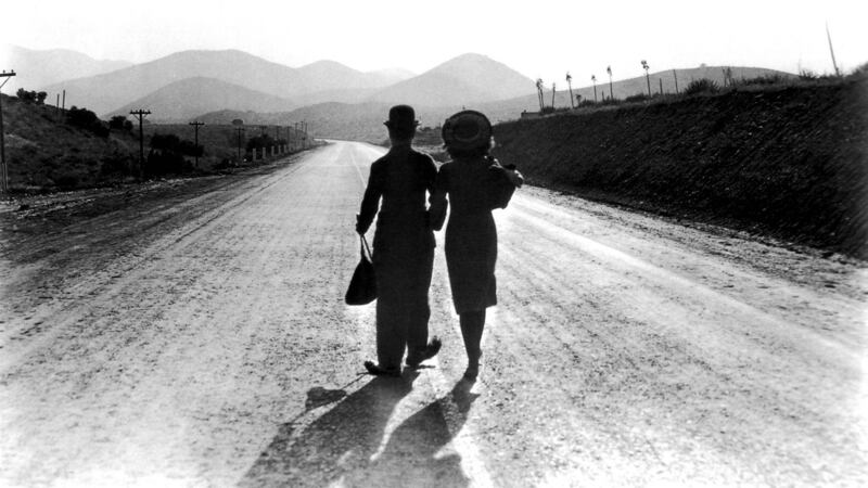 Charles Chaplin with Paulette Goddard in Modern Times (1936)
