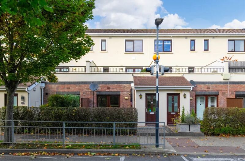 Ground-floor apartment at 116 Charlesland Wood