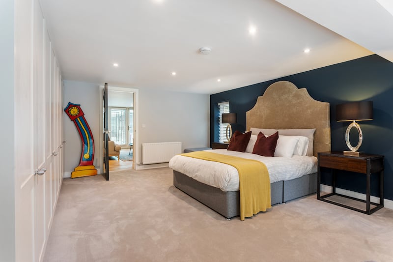 Bedroom, Photograph: Alex Urdaneta