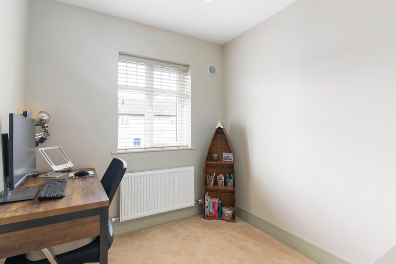 Third bedroom/ home office