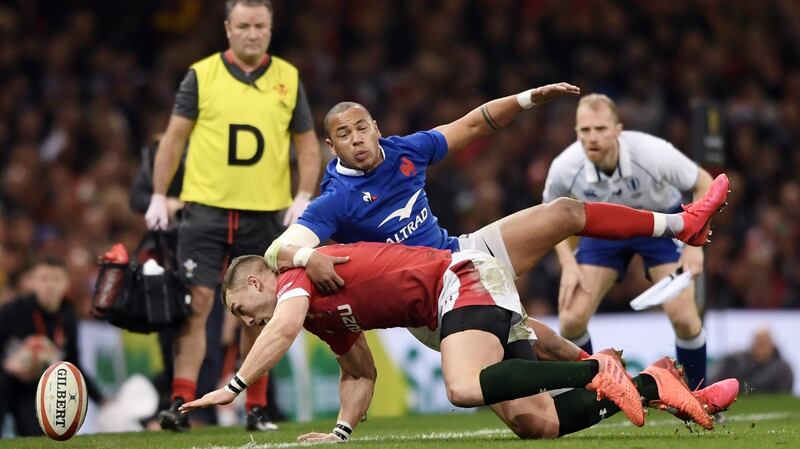 Gael Fickou  George North of Wales collide. Photo: Stu Forster/Getty Images