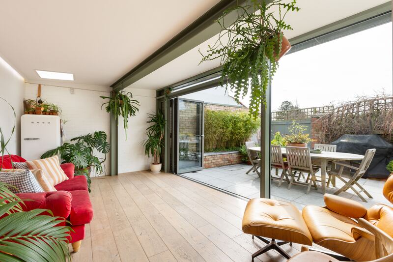 6 Prospect Terrace, Marine Drive, Sandymount, Dublin 4