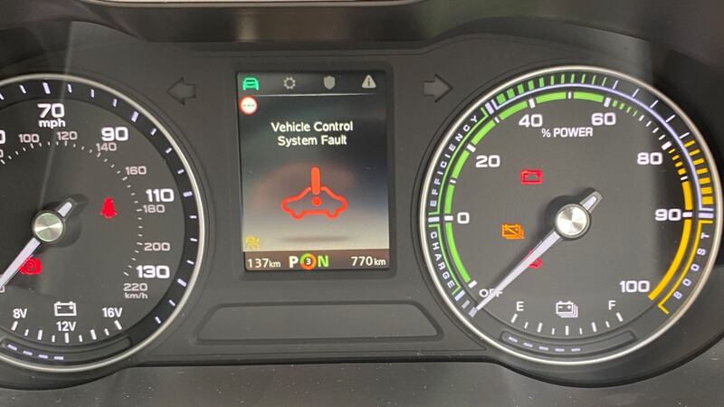 The speed dial in the initial models landing in Ireland are all predominately in mph and the km/h reading is mostly unreadable while driving