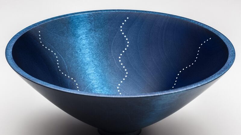 Roger Bennett, Inlaid Bowl, 2016. Established Maker Prize, Woodturning, 2016.