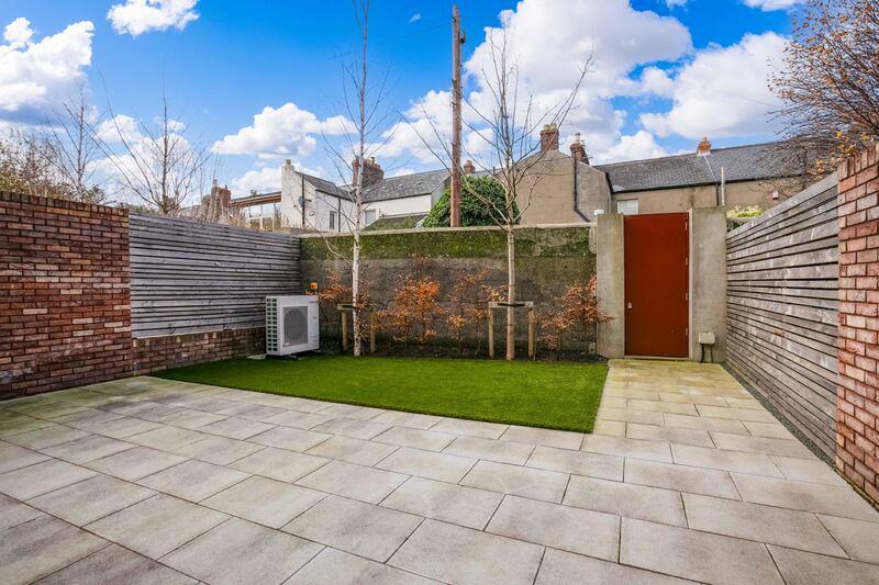 Garden with access to lane