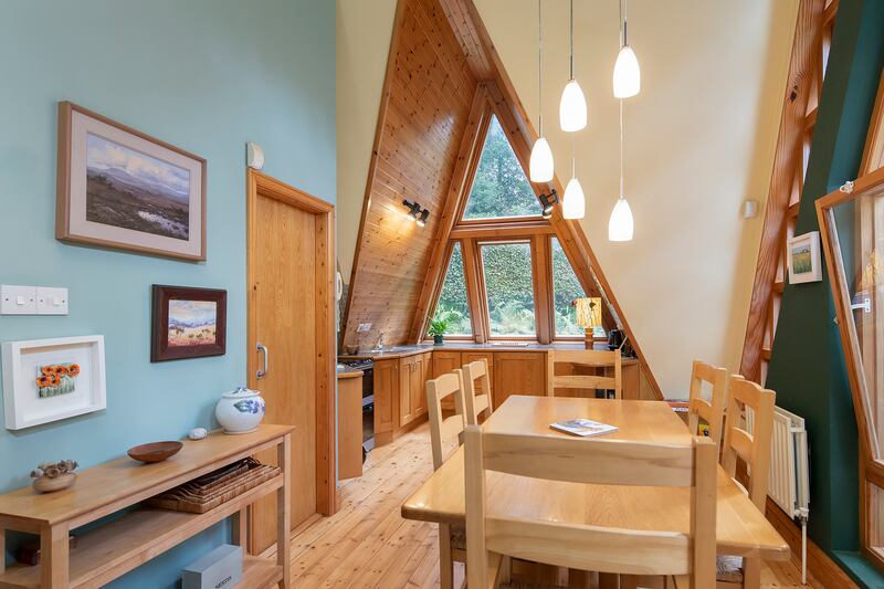 Dining room through to kitchen