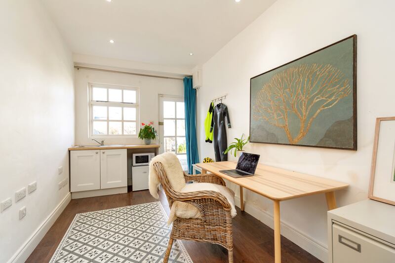 Office/accommodation