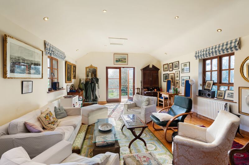 Living area above the stables