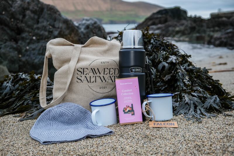 Seaweed & Saltwater social dipper gift box, €200