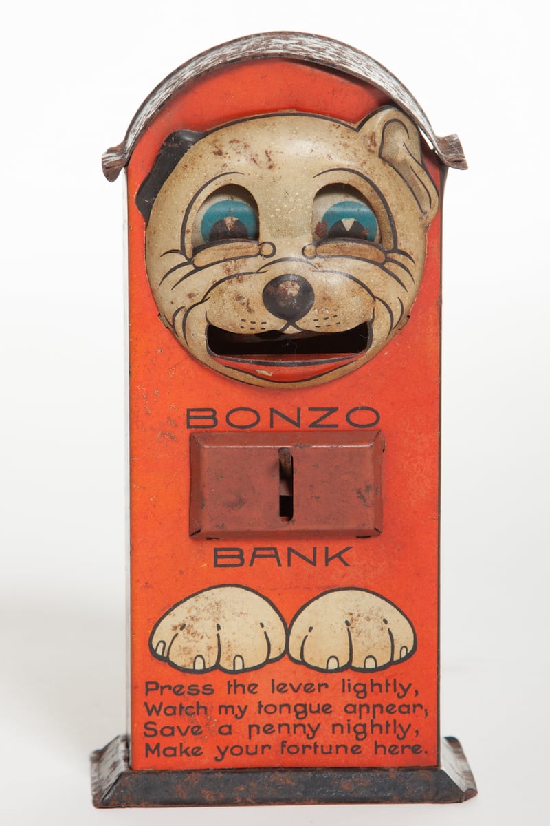 A rare ‘Bonzo Bank’ mechanical money box by Saalheimer & Strauss, an important toy maker in 1920s’ Germany has an estimate of €1,500-€2,000.