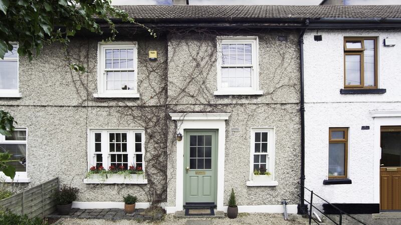 Number 112 is on a throughway that connects Deansgrange to Monkstown and has everything on its doorstep.