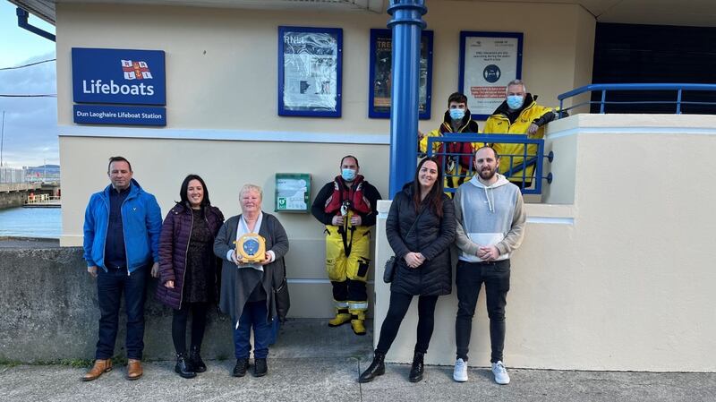The Costello family  who donated one of six defibrillators to Dún Laoghaire lifeboat shop with crew members Gary Hayes, Andrew Skyes and Paul Nolan