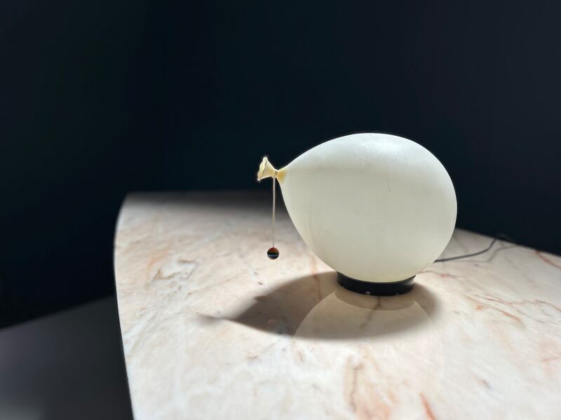 A balloon lamp by artist Yves Christin for Bilumen (€200-€400)