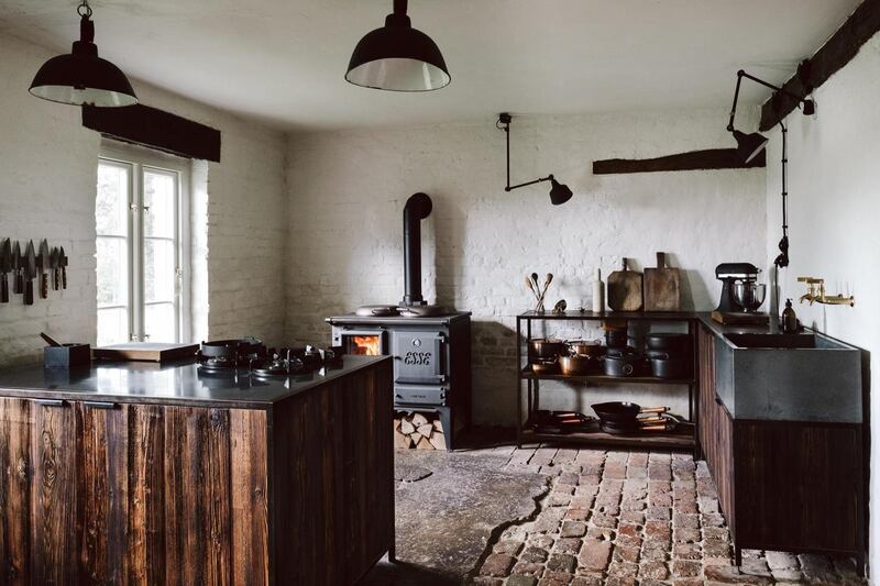 Pastoral setting of a settler’s house belonging to Susann Probst and Yannic Schon of blog Lrautkopf. Photograph: kraut-kopf.de