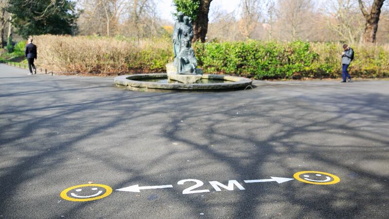 Two metre spacing due to Covid -19 (coronavirus) in St Stephens green, Dublin. Photograph:Gareth Chaney/Collins
