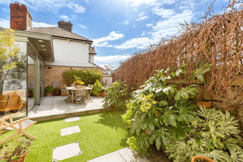 6 Prospect Terrace, Marine Drive, Sandymount, Dublin 4