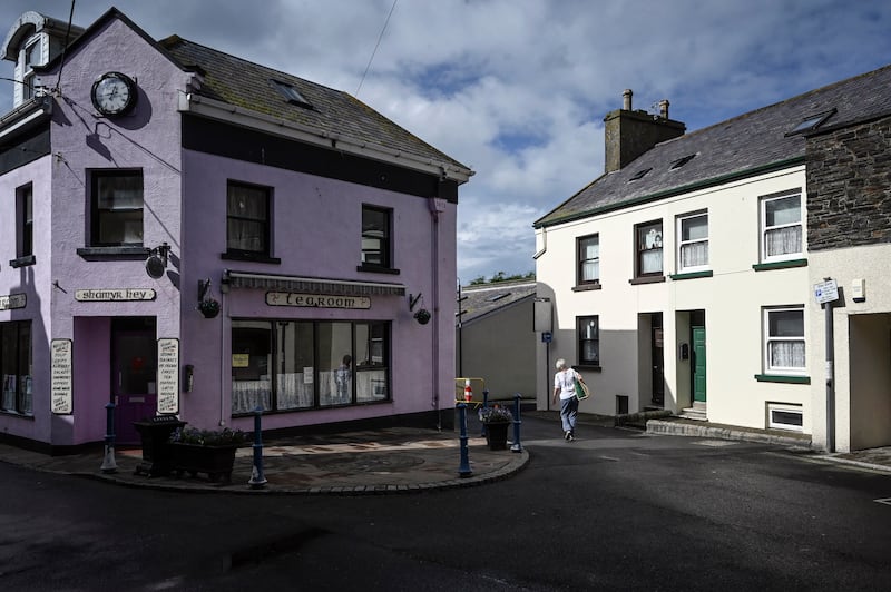 A tearoom in Peel with signs in both Manx and English. Photograph: Mary Turner/The New York Times