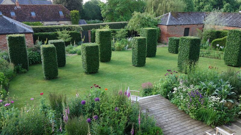 Blackpitts Garden in Northamptonshire, designed by Alexander-Sinclair