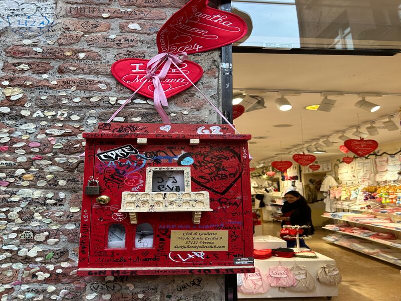 Letters to Juliet postbox at La Casa di Giulietta, Verona