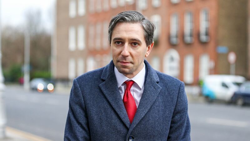 Minister for Further Education Simon Harris: 21/01/22 - Simon Harris TD speaks to the media outside Government buildings ahead of a cabinet meeting. Photo: Damien Storan.