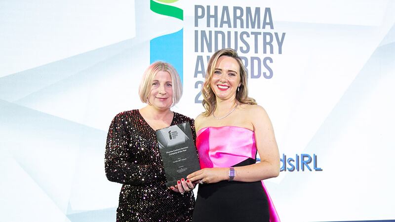 Paula Woods, Co-Founder and Head of Performance & Well-Being, WD Excellence, presents the Pharma Contract Services Company of the Year award to Jean Keating, Eurofins BPT Ireland.