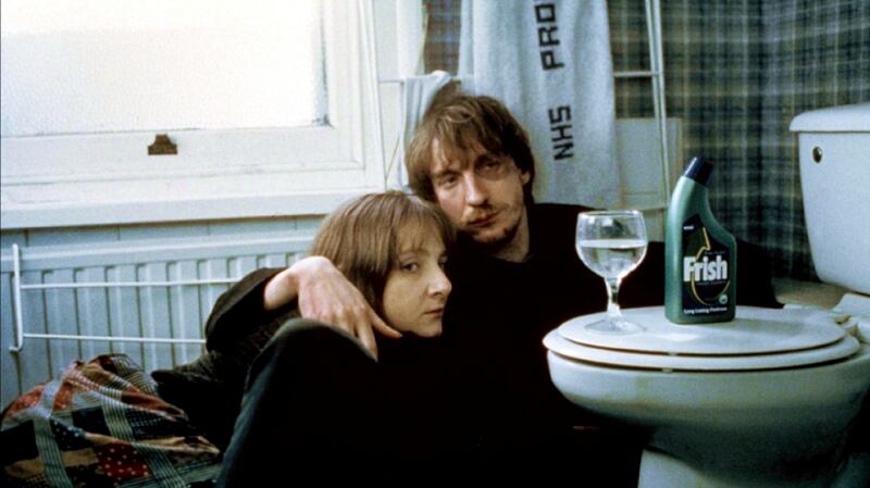 Lesley Sharp and David Thewlis in  Naked