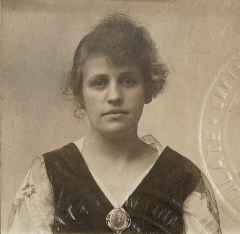 Mary Esther Blanton’s passport photograph, part of Portraits: Women of Cork and US Sailors’ Irish Wives 1917-1919